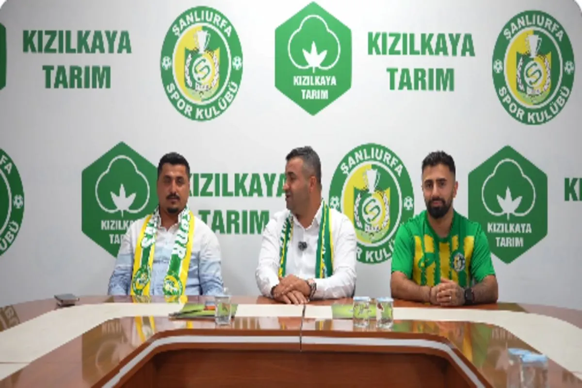 ÇEKDAR ORHAN ŞANLIURFASPOR’DA URFA SPOR SEVENLERİNDEN DESTEK!